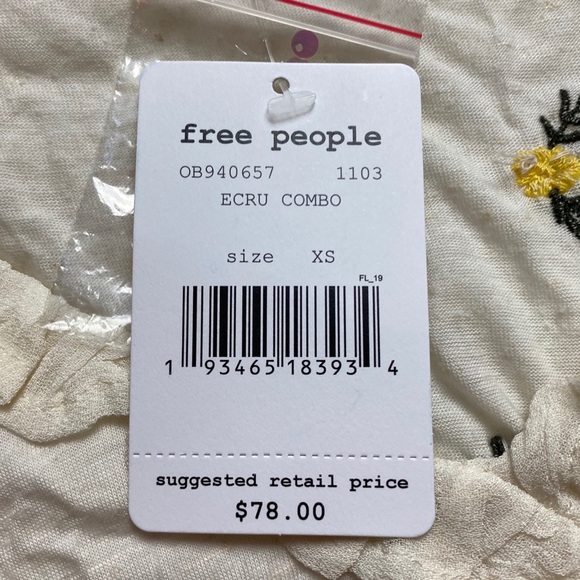 Free people full bloom embroidered crop top - Picture 4 of 5